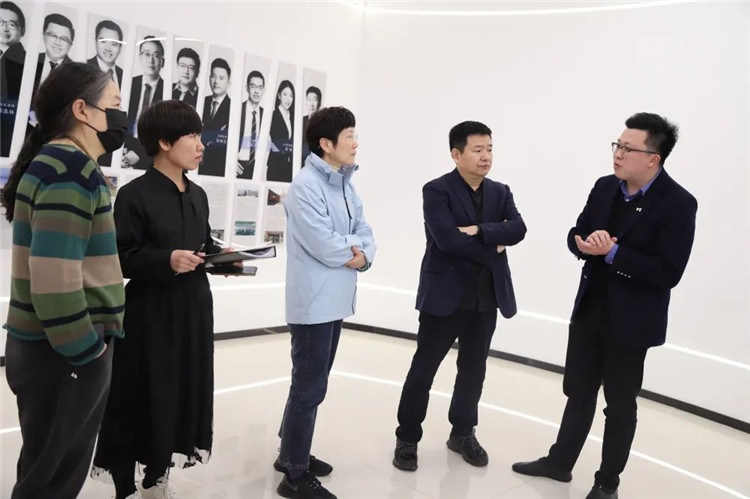 省商务厅莅临市电商中心开展示范县省级评估工作2.jpg