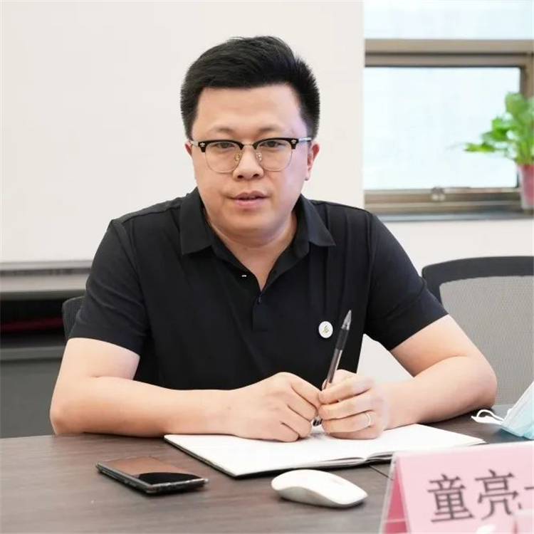 江阴市电子商务公共服务中心上半年度工作总结会顺利召开2.jpg