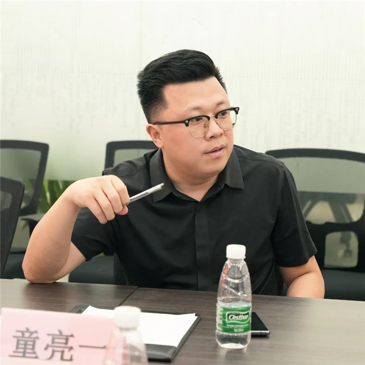 丰县公共数据中心主任茌行行一行莅临江阴市电商中心考察学习2.jpg