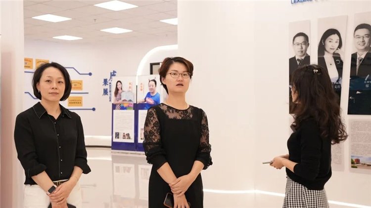 无锡市惠山区妇联主席陆依梦一行调研江阴市电商中心3.jpg