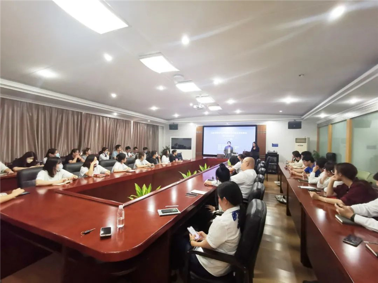 江阴市国家电子商务进农村综合示范项目万人培训计划（第九十八期）海鹏汽车专场公开课成功举办1.jpg