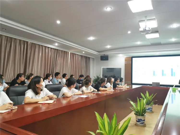 江阴市国家电子商务进农村综合示范项目万人培训计划（第九十八期）海鹏汽车专场公开课成功举办3.jpg