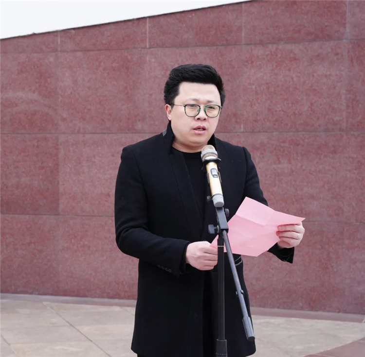 江阴市电子商务公共服务中心开展“怀古惜今 同心同行”清明祭扫活动5.jpg